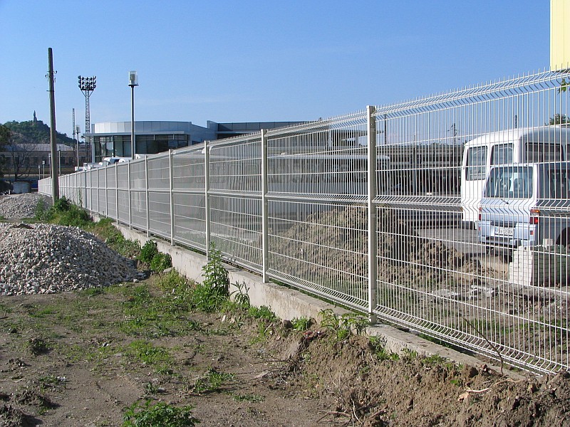 Автогара "РОДОПИ" оградена с оградна система "Nylofor 3-M''