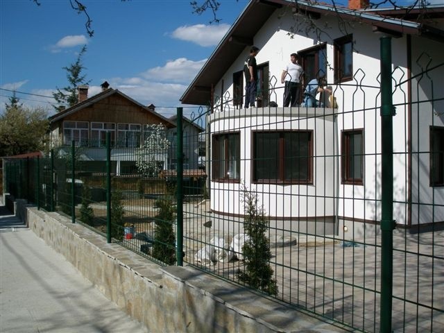 Частен имот - Бистрица, ограден със система "Bekafor PRESTIGE", BETAFENCE