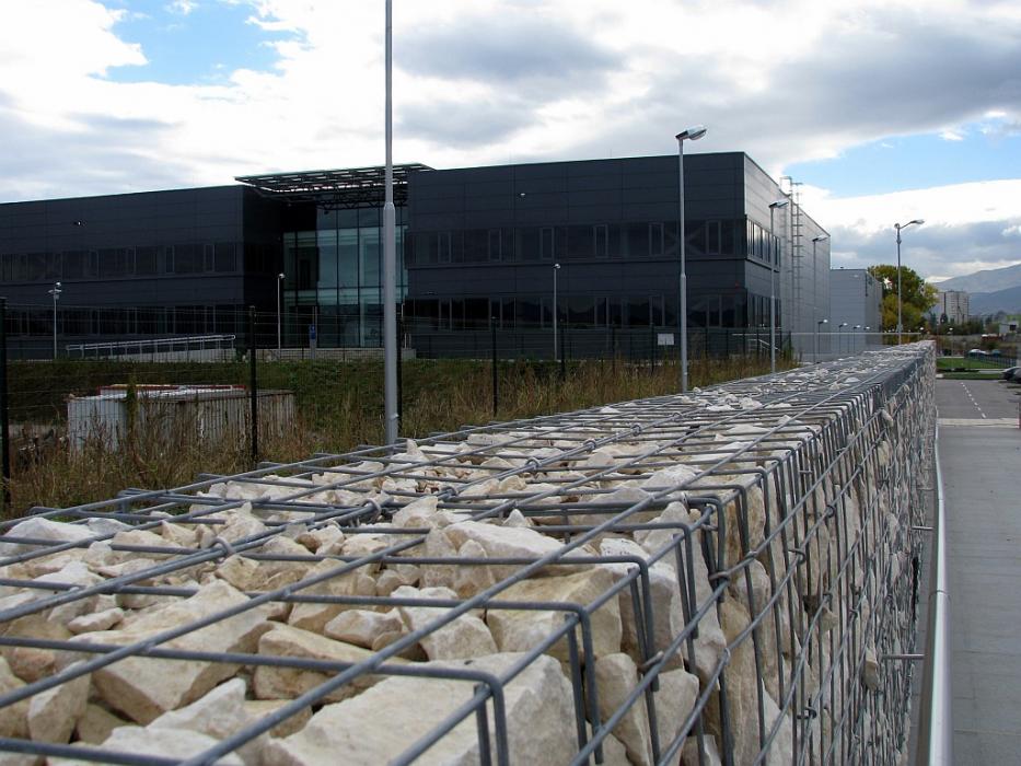 Габиони в "Sofia Airport Center"