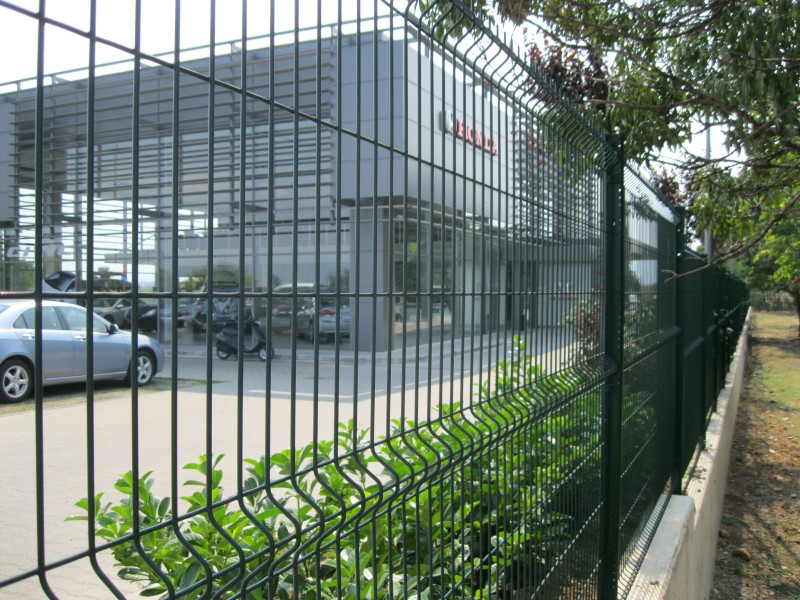 Автоцентър HONDA, ограден с оградна система Nylofor 3D Pro, BETAFENCE Автоцентър HONDA, ограден с оградна система Nylofor 3D Pro, BETAFENCE