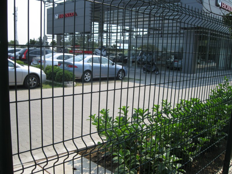 Автоцентър HONDA, ограден с оградна система Nylofor 3D Pro, BETAFENCE Автоцентър HONDA, ограден с оградна система Nylofor 3D Pro, BETAFENCE