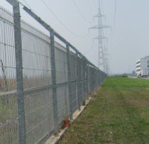 LIDL-Равно Поле ограден със система "Nylofor 3D" Hot Dip GA, BETAFENCE LIDL-Равно Поле ограден със система "Nylofor 3D" Hot Dip GA, BETAFENCE